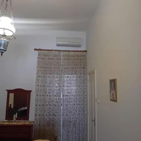 Casa Dei Nonni Apartment *